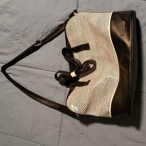 Brand new Shoulder hand Bag purse for running errands.